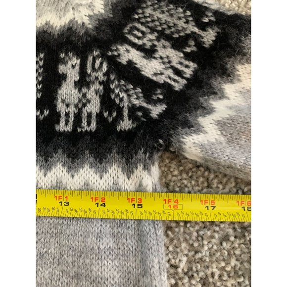 Handmade in Peru Albinaas Alpaca Fringe Hooded Fringe Sweater - Picture 7 of 9